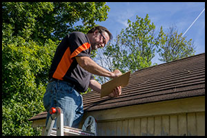 Man getting a roof repair estimate