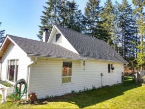 Asphalt shingle roof